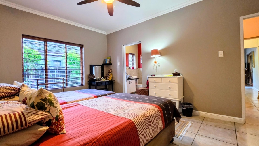 3 Bedroom Property for Sale in Brenton On Lake Western Cape